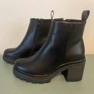 Steve Madden Black Ankle Boots